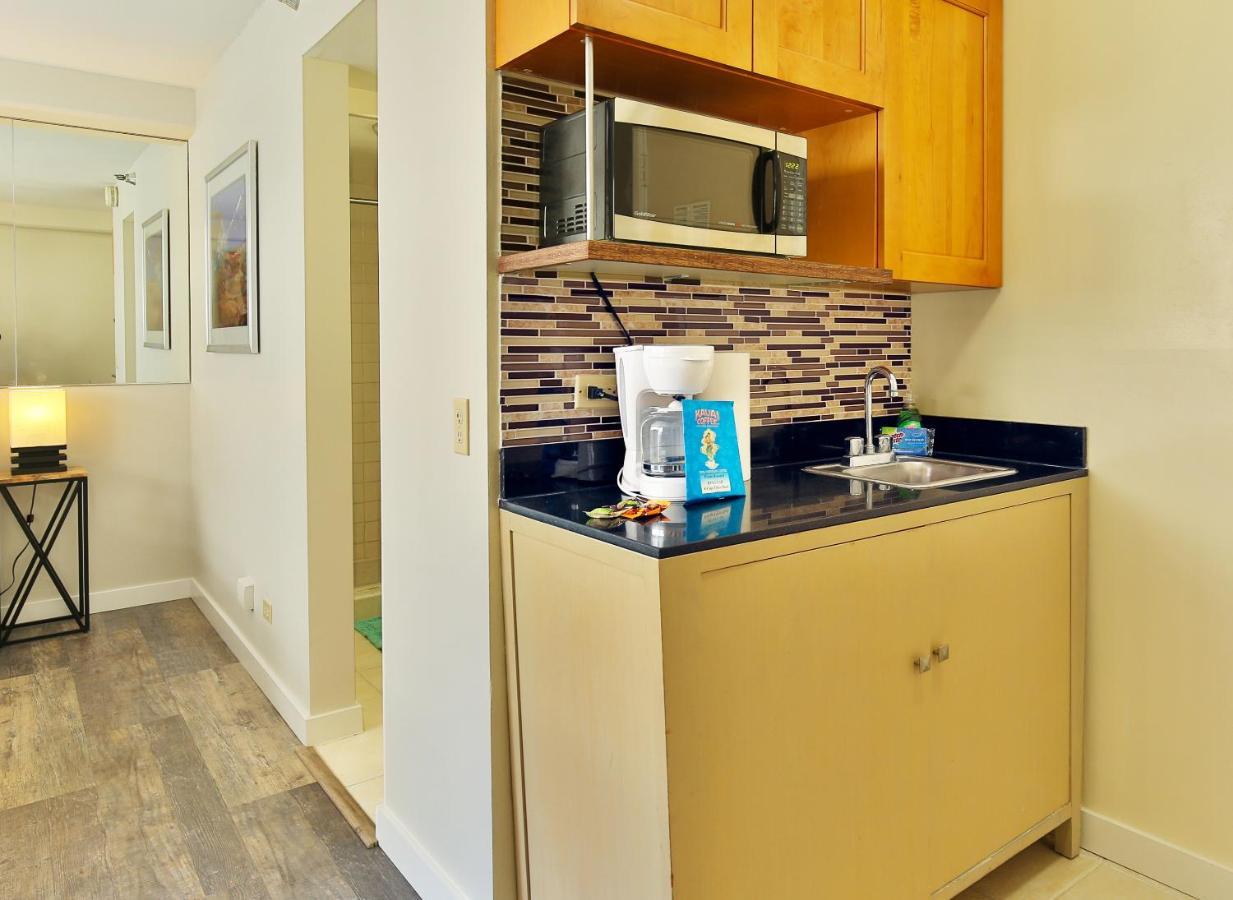 City View Studio With Pool Access In Aloha Surf! Honolulu Kültér fotó